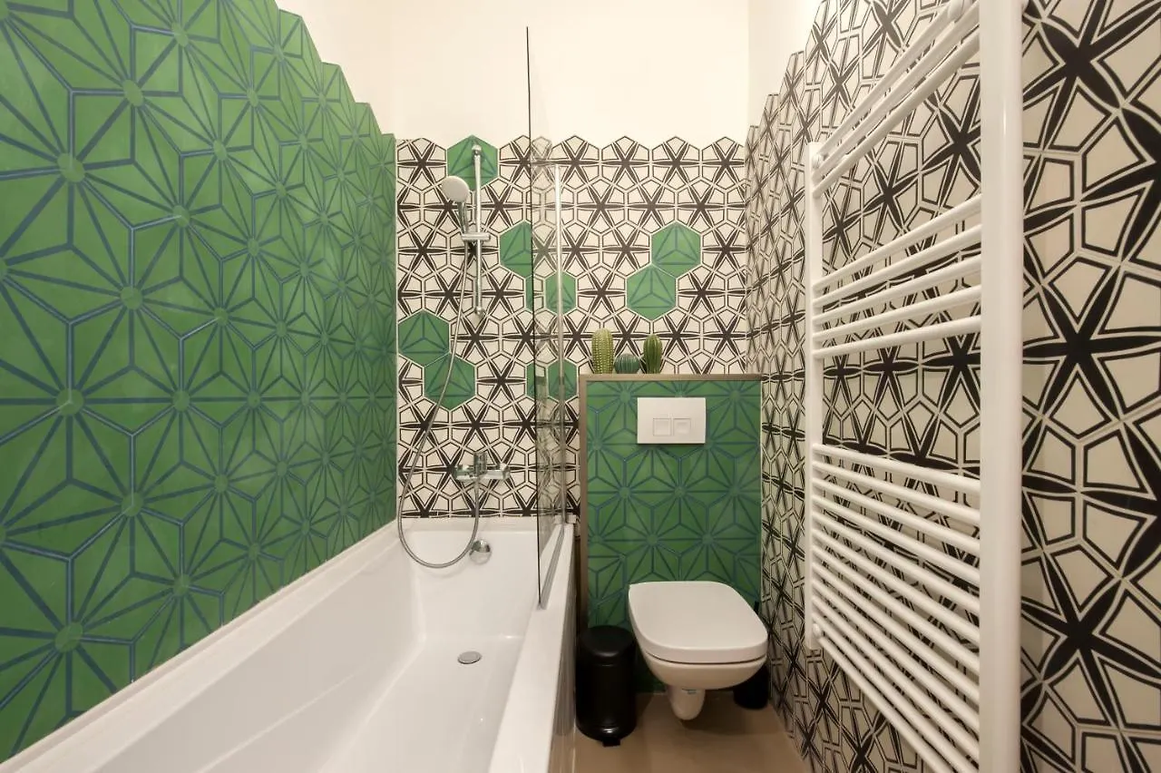 Historic Apartment In Budapest Downtown